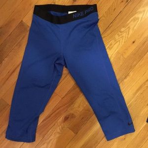 Women’s Nike Pro Cropped Pants
